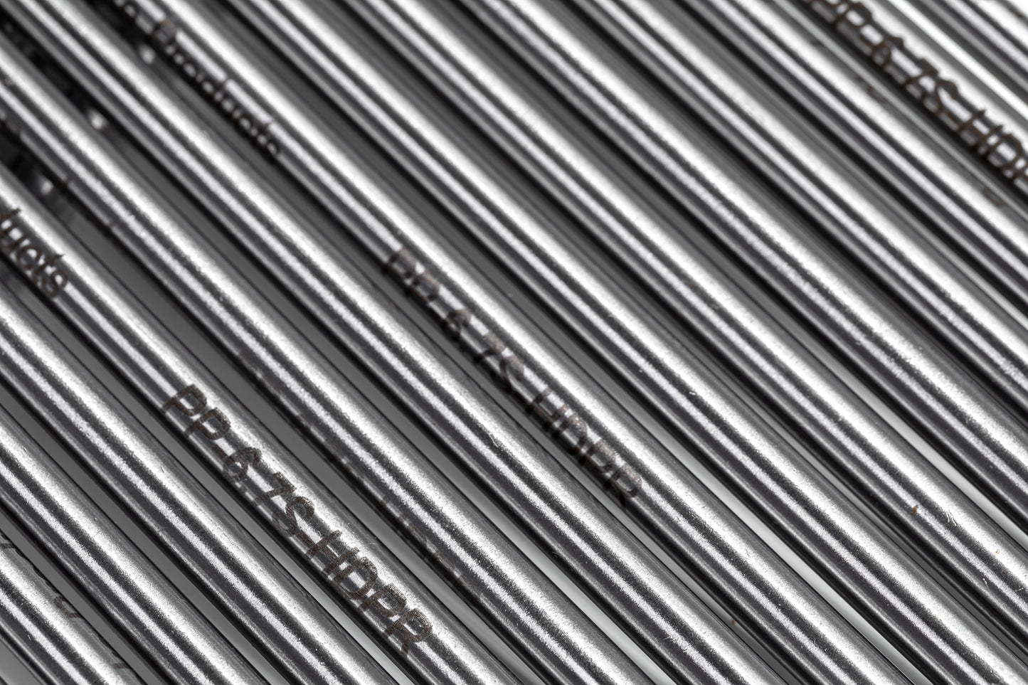 6.7L Scorpion Heavy duty Pushrods (32 Pieces). CA Excl.