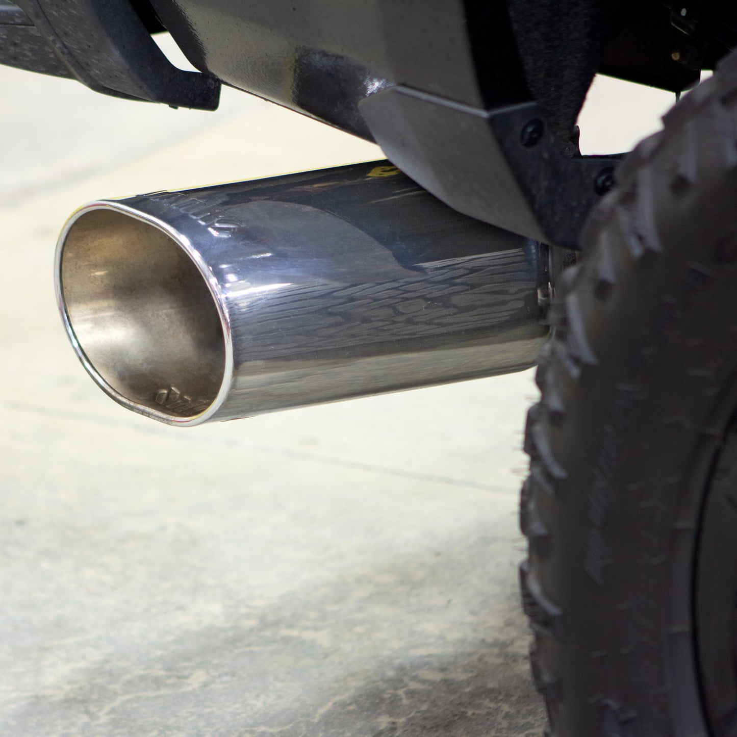 Monster Exhaust System 5-inch Single Exit Chrome Tip 2017- 2019 Chevy/GMC 2500/3500 Duramax 6.6L L5P Banks Power
